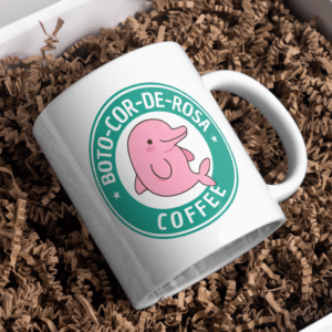 Home Caneca de cerâmica 325ml com arte exclusiva do boto-cor-de-rosa em estilo de logotipo circular verde e rosa.